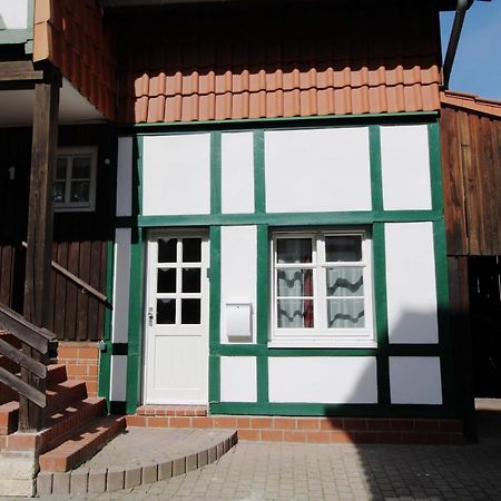 Schickes Ferienapartment In Habichtswald-Ehlen Bagian luar foto