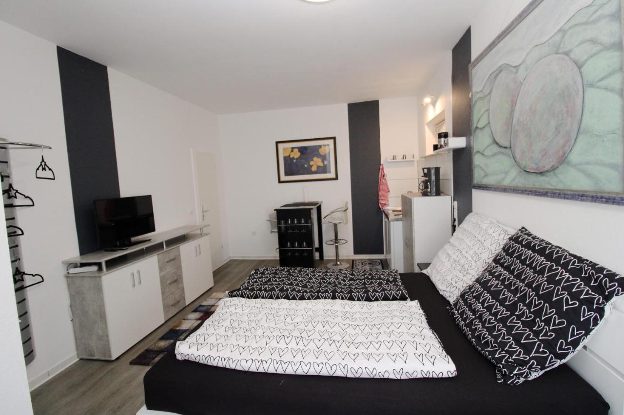 Schickes Ferienapartment In Habichtswald-Ehlen Bagian luar foto